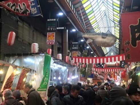 年末の黒門市場_n